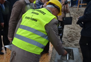 Wmurowanie Aktu Erekcyjnego pod budowę krytej pływalni w Kępnie