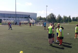 Dzieci z Akademii Piłkarskiej Reissa licznie stawili się na kępińskich obiektach