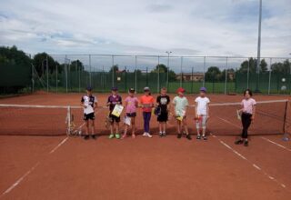 Turniej tenisa ziemnego na kortach w miejscowości Krążkowy
